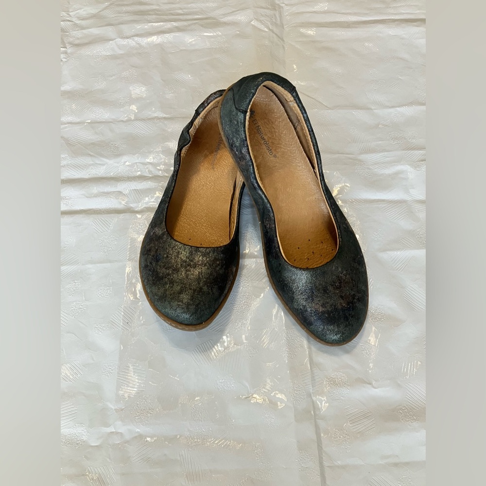 El Naturlista Spain Imported Coral Fantasy (Green-Gold)Sz-6 Ballet Flat Shoe